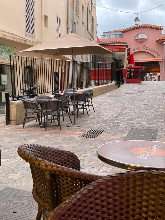Appartement De Charme Suquet Cannes Eksteriør bilde